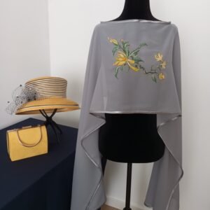 Conjunto Capa Gris, Sombrero y Bolso
