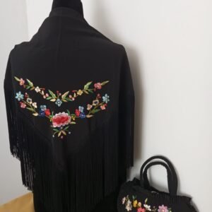 Pico y Bolso Negro
